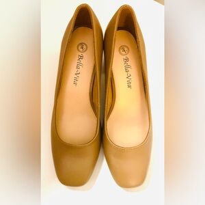 Bella Vita Women's Classic Brown Heels